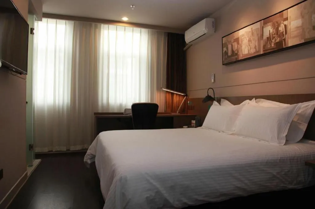 Bed in Jinjiang Inn Select Xuzhou Suning Plaza Jinguang East Road