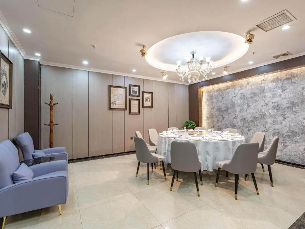 Magnotel Business Jinan Zoo Wuyingshan North Road Flagship Hotel