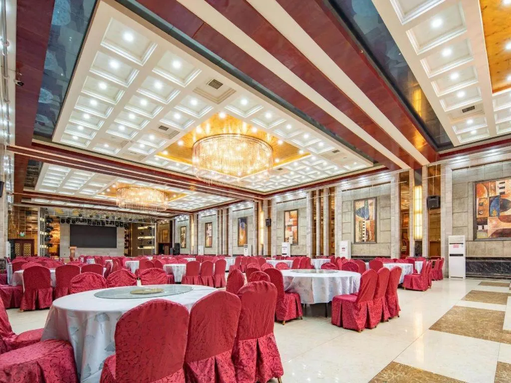 Magnotel Business Jinan Zoo Wuyingshan North Road Flagship Hotel