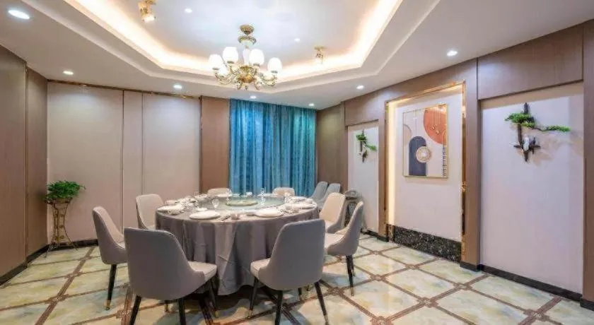 Magnotel Business Jinan Zoo Wuyingshan North Road Flagship Hotel