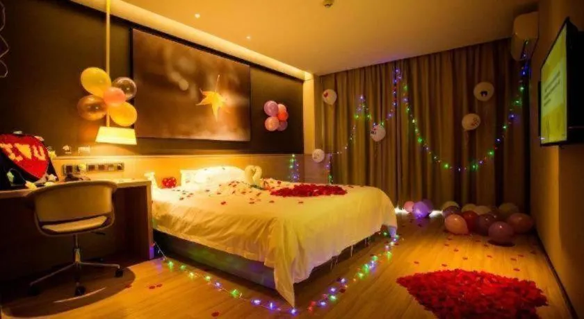 Bed in IU Hotels·Yinchuan Railway Station