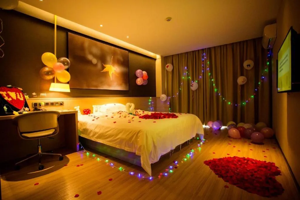 Bed in IU Hotels·Yinchuan Railway Station