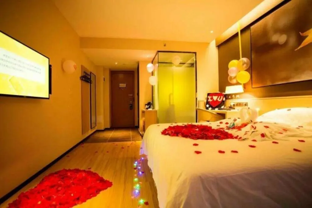 Bed in IU Hotels·Yinchuan Railway Station