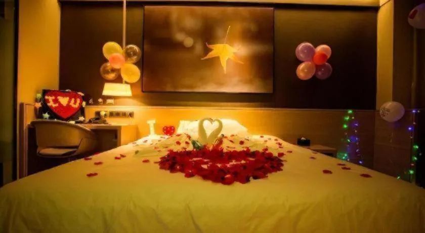 Bed in IU Hotels·Yinchuan Railway Station