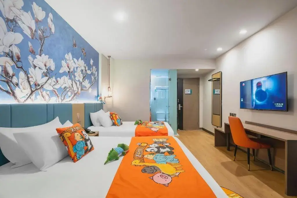 Bed in Magnotel Hotel Shanghai Railway Station Magnolia Plaza Bed in Magnotel Hotel Shanghai Railway Station Magnolia Plaza