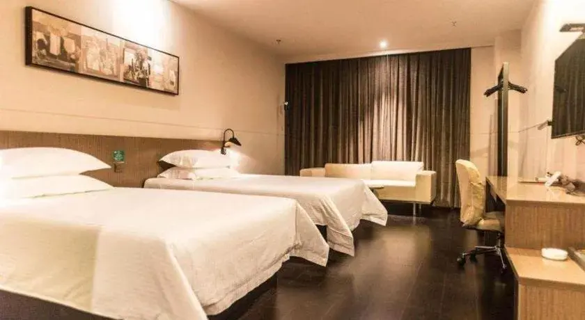 Bed in Jinjiang Inn Select Hohhot Chengjisihan Square Metro Station Bed in Jinjiang Inn Select Hohhot Chengjisihan Square Metro Station