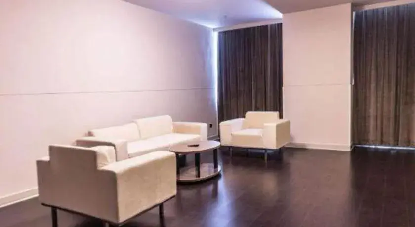 Jinjiang Inn Select Hohhot Chengjisihan Square Metro Station Jinjiang Inn Select Hohhot Chengjisihan Square Metro Station