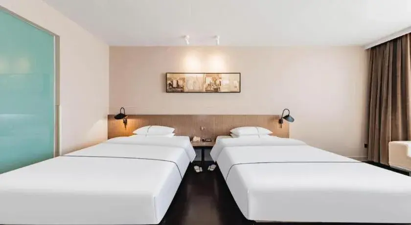 Bed in Jinjiang Inn Select Hohhot Chengjisihan Square Metro Station Bed in Jinjiang Inn Select Hohhot Chengjisihan Square Metro Station