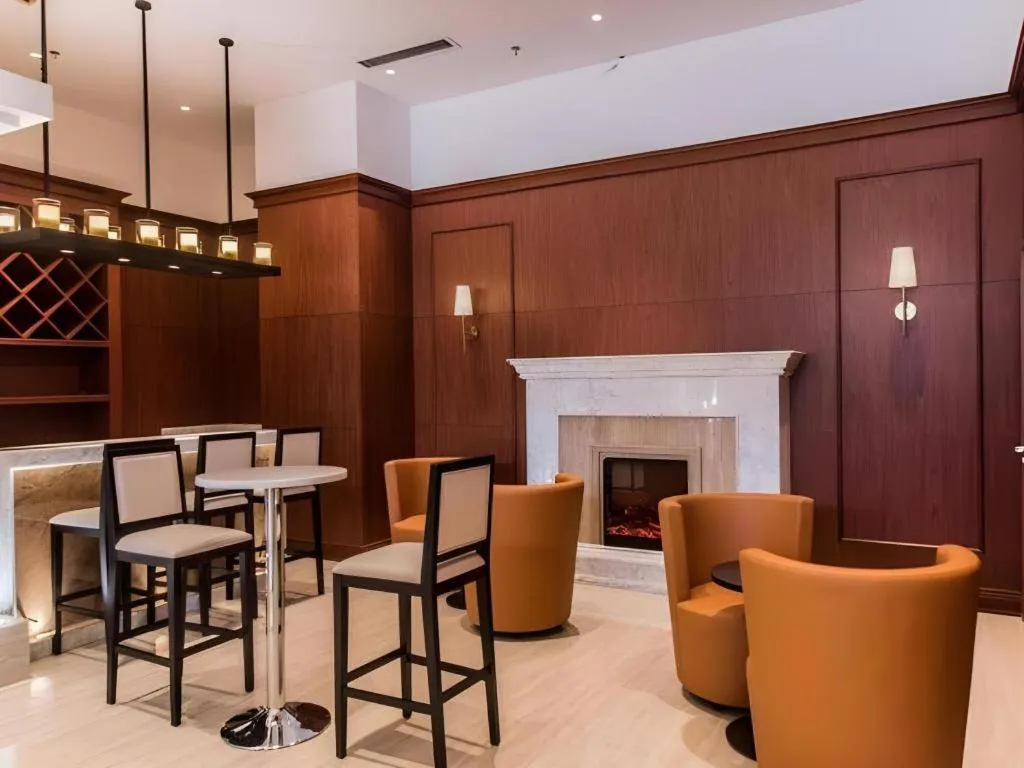 Jinjiang Inn Select Hohhot Chengjisihan Square Metro Station