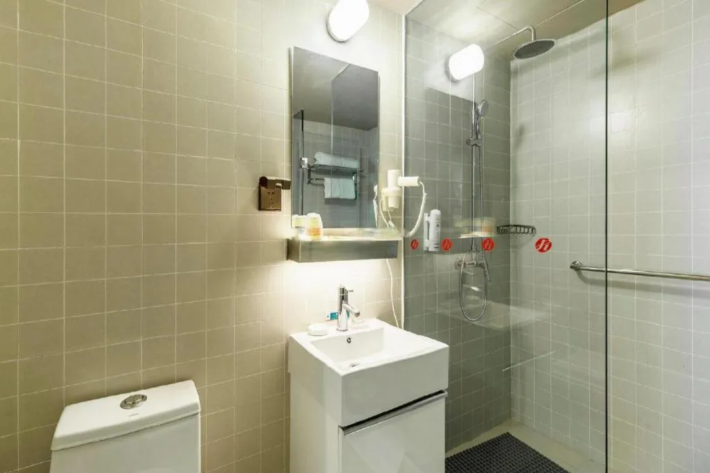 Jinjiang Inn Select Hohhot Chengjisihan Square Metro Station