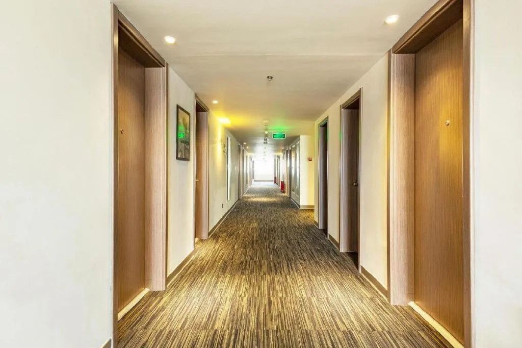 Jinjiang Inn Select Hohhot Chengjisihan Square Metro Station