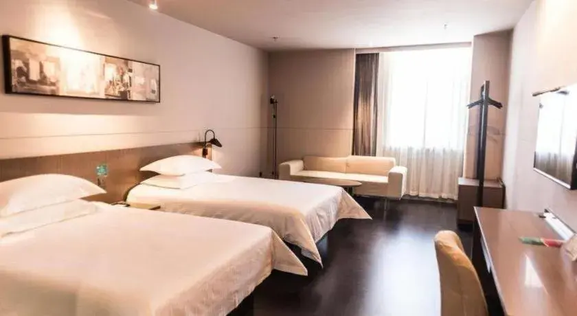 Bed in Jinjiang Inn Select Hohhot Chengjisihan Square Metro Station Bed in Jinjiang Inn Select Hohhot Chengjisihan Square Metro Station