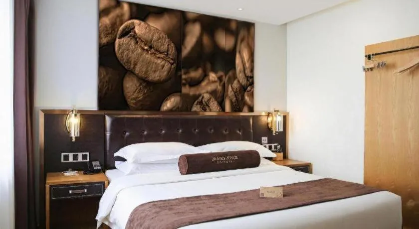 Bed in James Joyce Coffetel·Shenyang North Railway Station Shifu Square