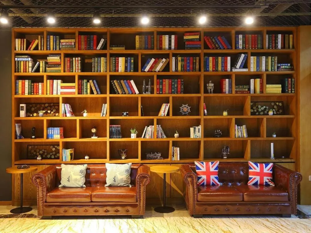 James Joyce Coffetel·Shenyang North Railway Station Shifu Square