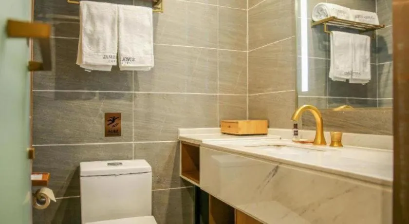 James Joyce Coffetel·Shenyang North Railway Station Shifu Square