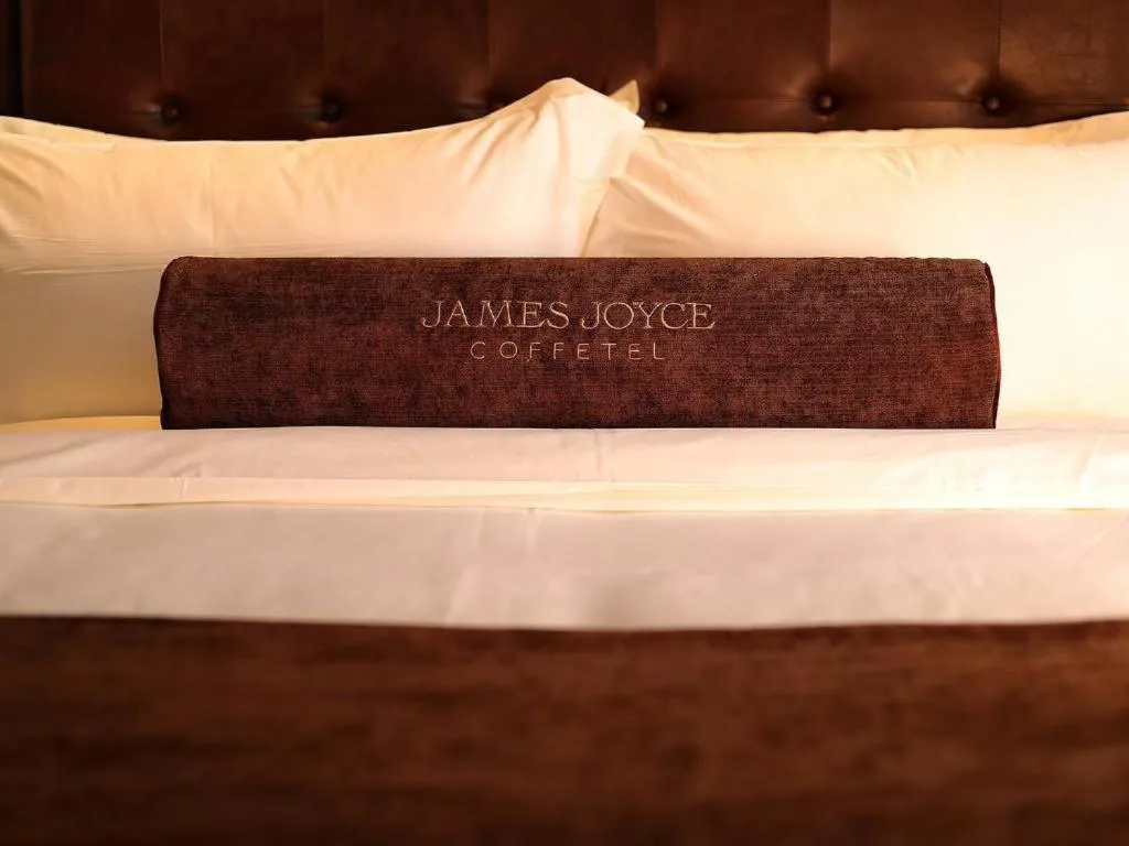 Bed in James Joyce Coffetel·Shenyang North Railway Station Shifu Square