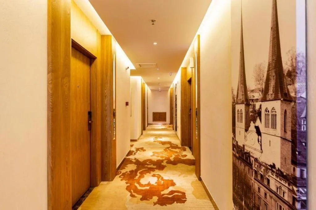 James Joyce Coffetel·Shenyang North Railway Station Shifu Square