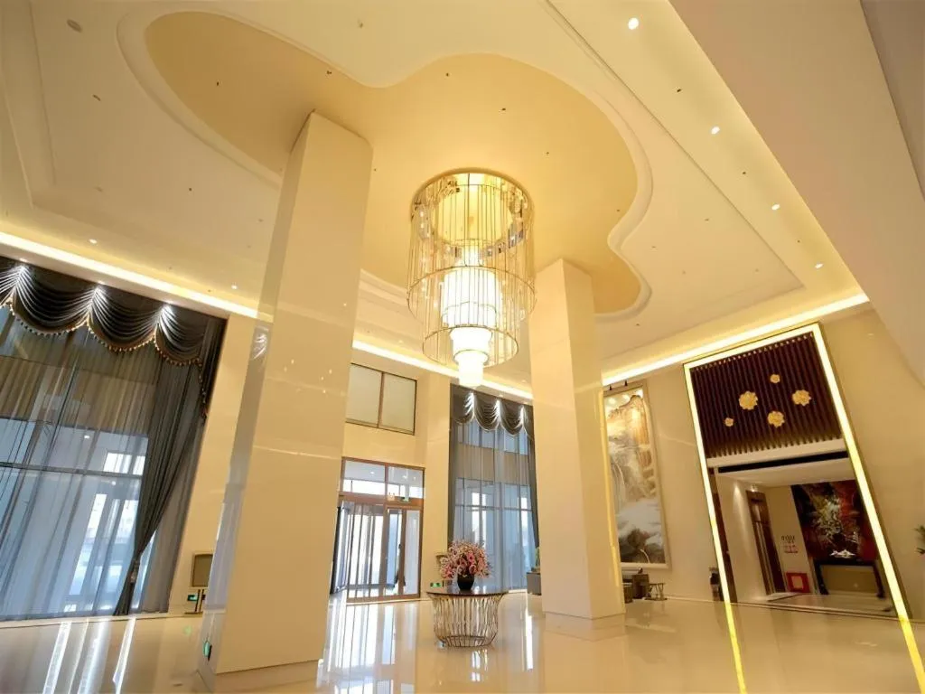 Jinjiang Metropolo Fuxin Yingbin Street Railway Station