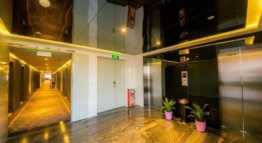 ZMAX Hotel Guangzhou Luogang Science City Shenzhou Road Metro Station