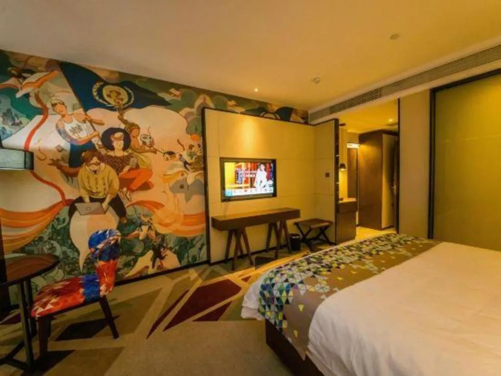 Bed in ZMAX Hotel Guangzhou Luogang Science City Shenzhou Road Metro Station