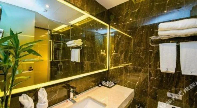 ZMAX Hotel Guangzhou Luogang Science City Shenzhou Road Metro Station