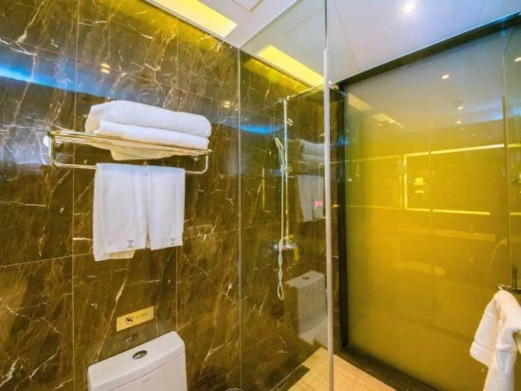 ZMAX Hotel Guangzhou Luogang Science City Shenzhou Road Metro Station