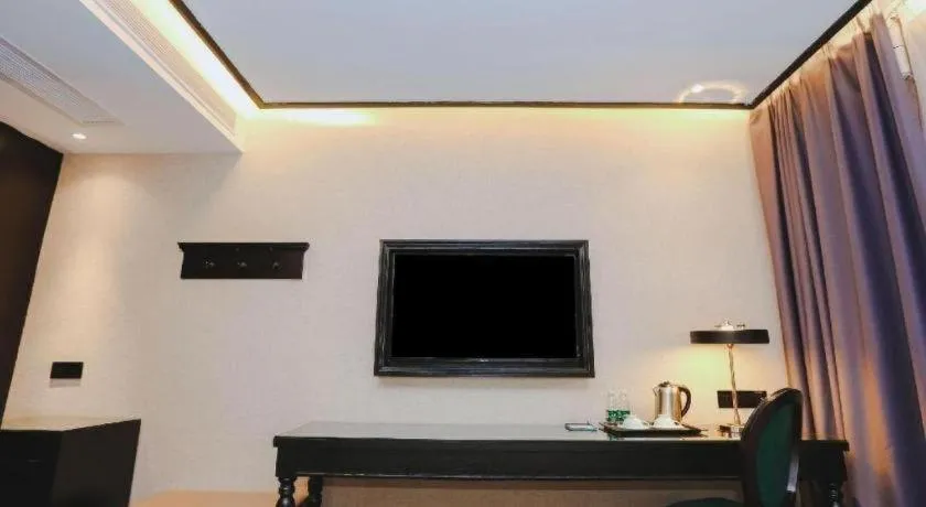 Xana Hotelle·Nanchang Bayi Square Metro Station