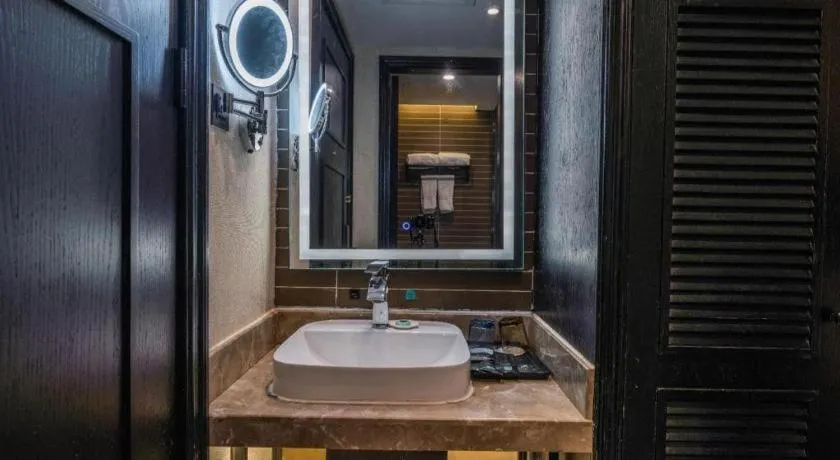 Xana Hotelle·Nanchang Bayi Square Metro Station