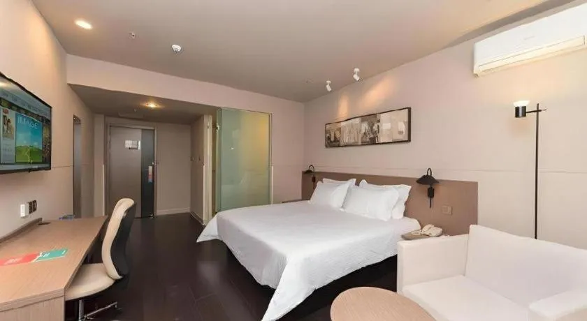 Bed in Jinjiang Inn Select Xuzhou High-speed Railway Station Kunpeng Road