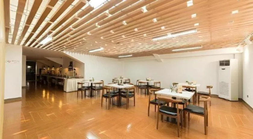 Jinjiang Inn Select Xuzhou High-speed Railway Station Kunpeng Road