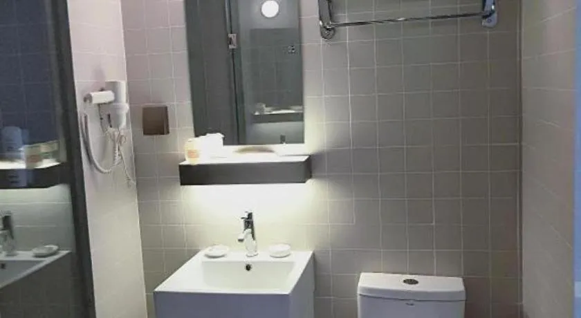 Jinjiang Inn Select Xuzhou High-speed Railway Station Kunpeng Road