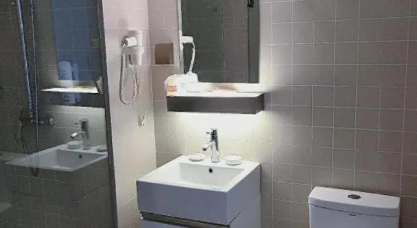 Jinjiang Inn Select Xuzhou High-speed Railway Station Kunpeng Road