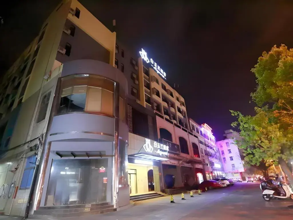 Magnotel Hotel Qionghai Wanquanhe Aihua Road Magnotel Hotel Qionghai Wanquanhe Aihua Road