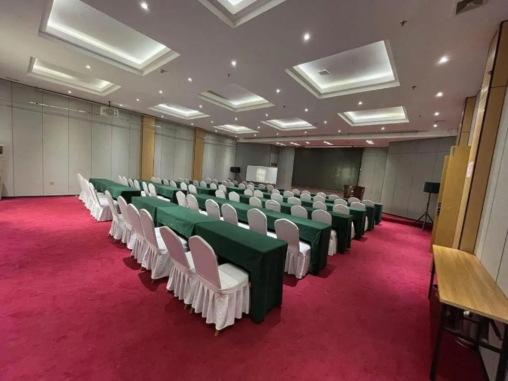 Jinjiang Metropolo Zhengzhou Songshan Road