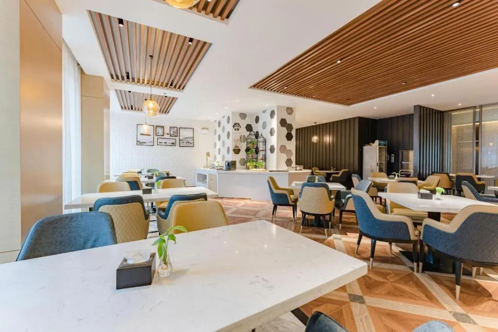 Jinjiang Metropolo Zhengzhou Songshan Road