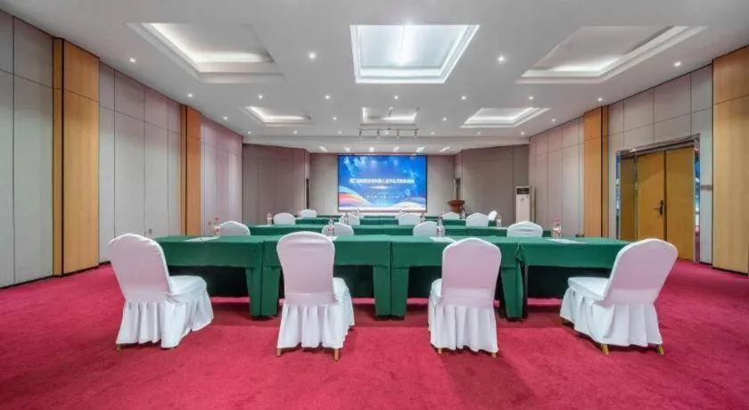 Jinjiang Metropolo Zhengzhou Songshan Road