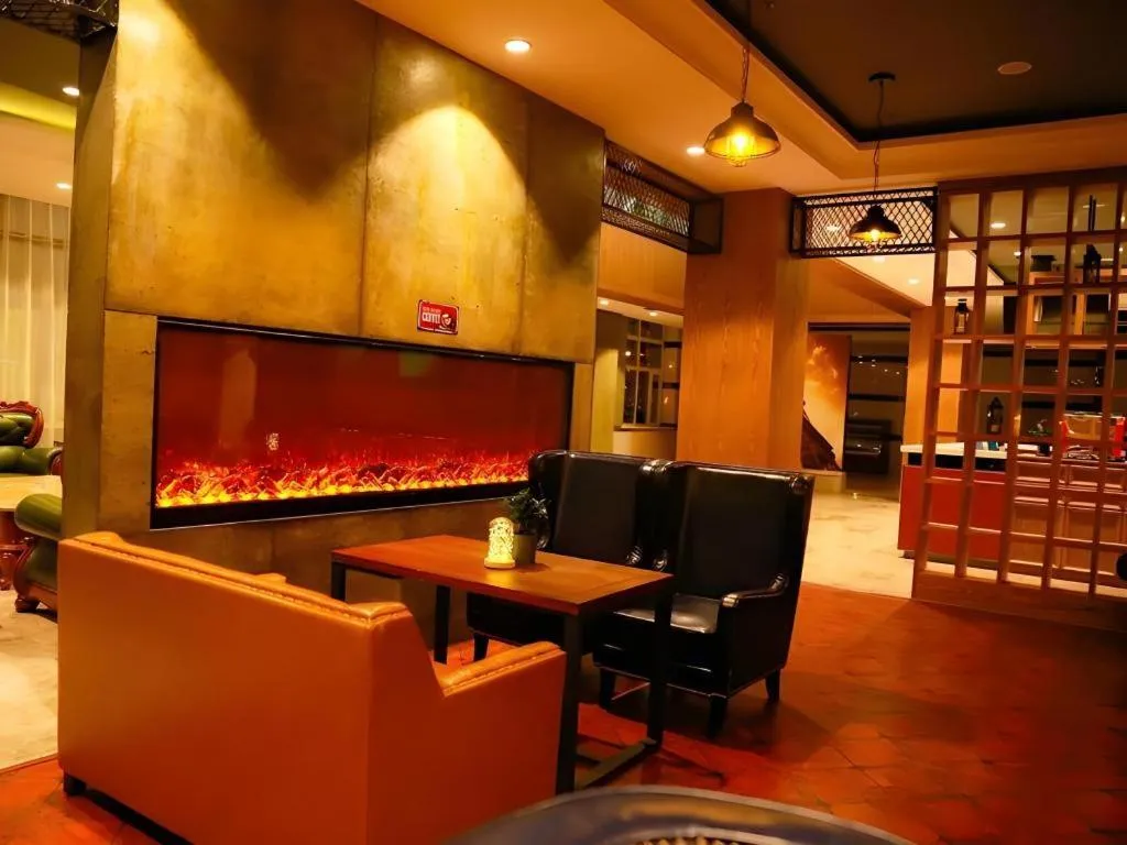 James Joyce Coffetel·Changchun Railway Station