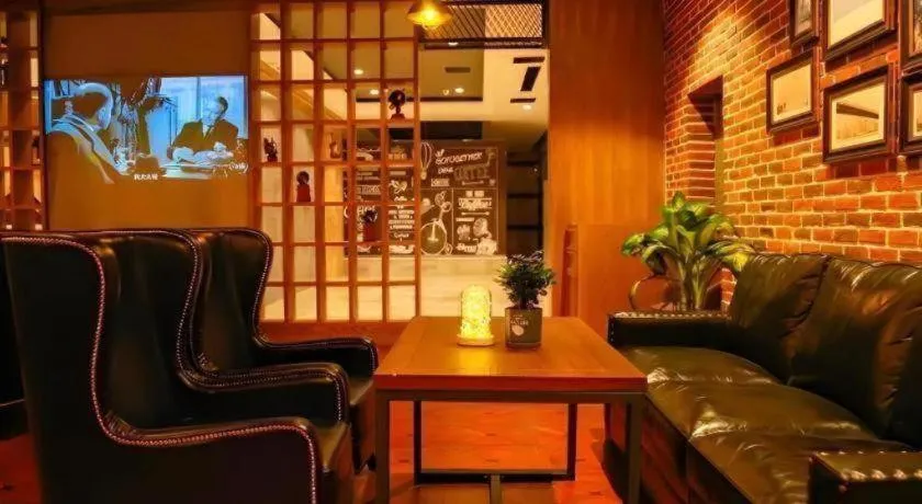 James Joyce Coffetel·Changchun Railway Station