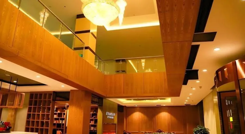 James Joyce Coffetel·Changchun Railway Station