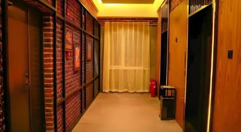 James Joyce Coffetel·Changchun Railway Station