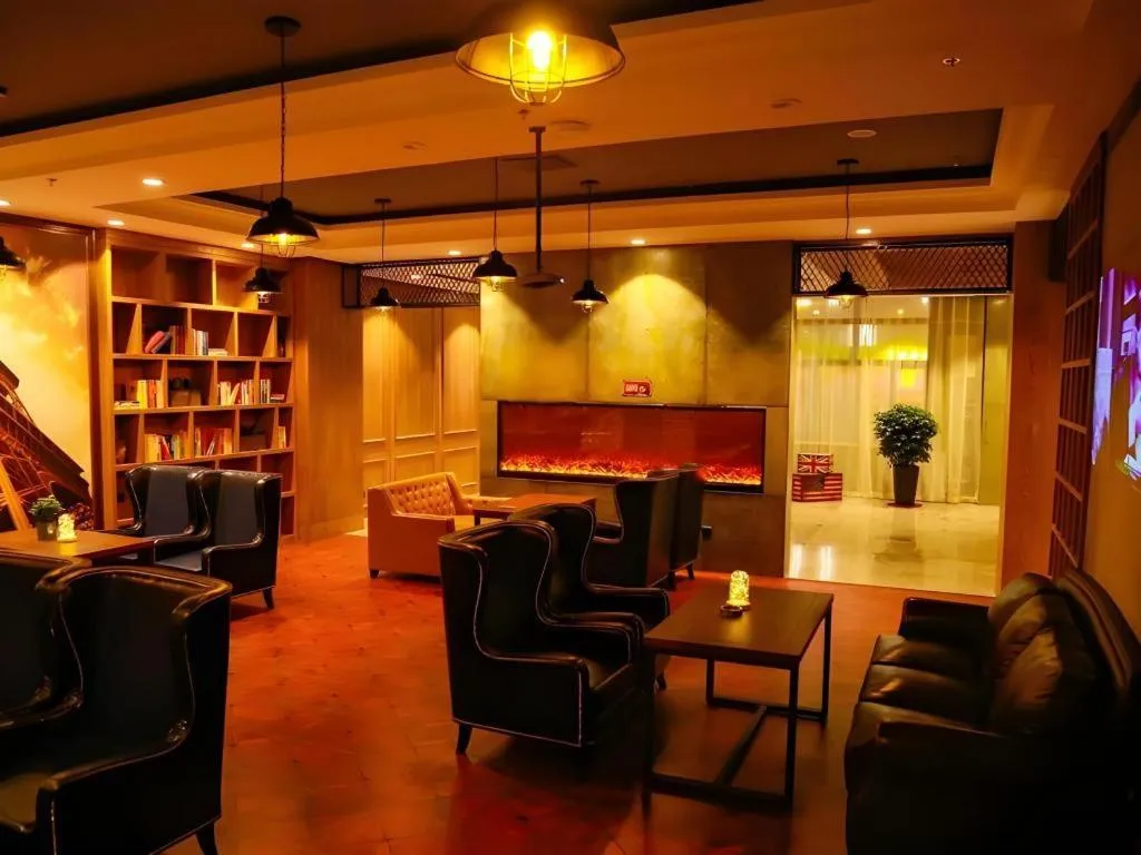 James Joyce Coffetel·Changchun Railway Station