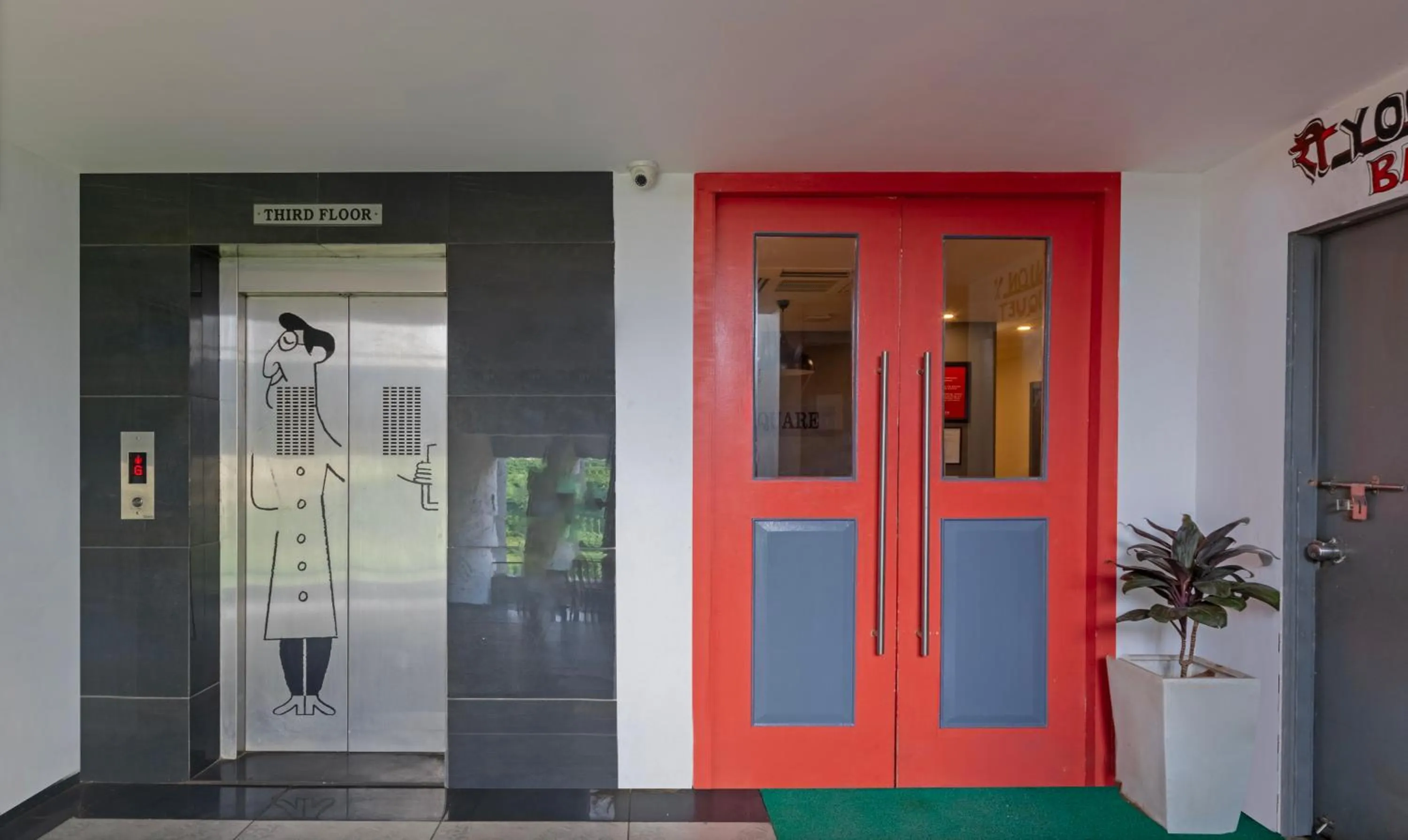 elevator in Treebo The Square