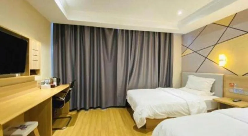 Bed in 7 Days Premium Qingdao World of Ocean Qingdao University