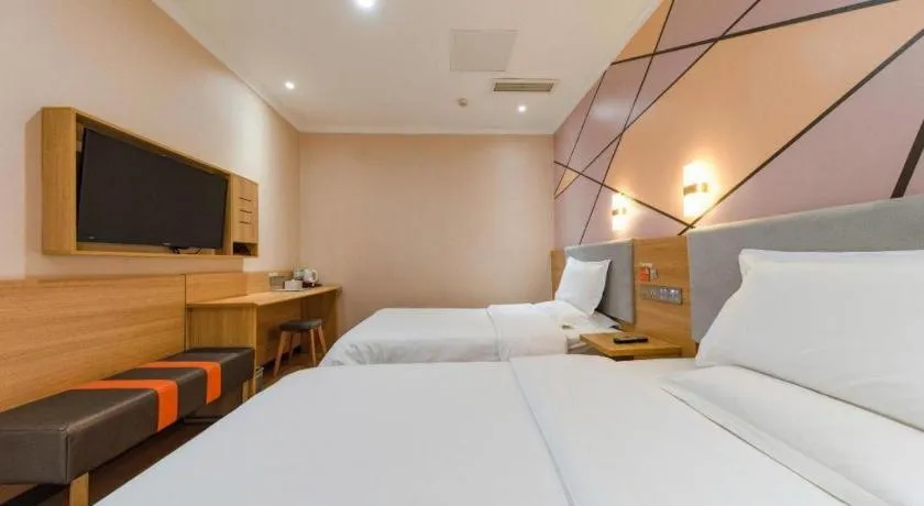 Bed in 7 Days Premium Qingdao World of Ocean Qingdao University