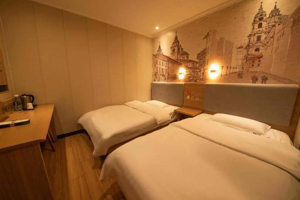 Bed in 7 Days Premium Qingdao World of Ocean Qingdao University