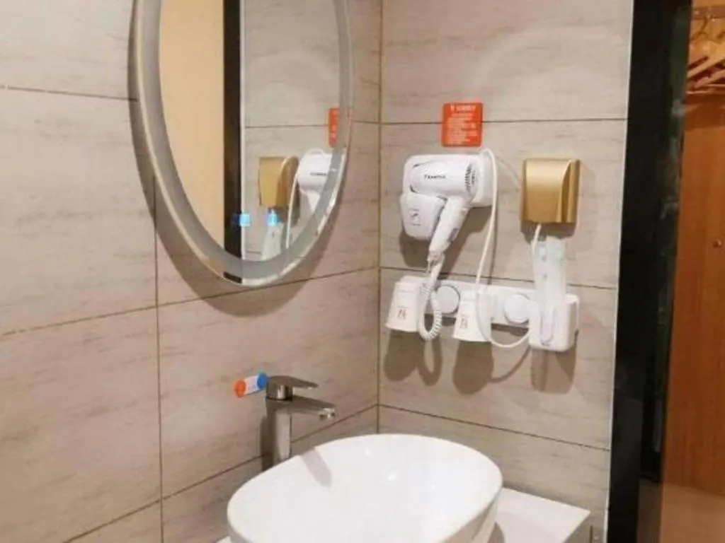 7 Days Premium Qingdao World of Ocean Qingdao University