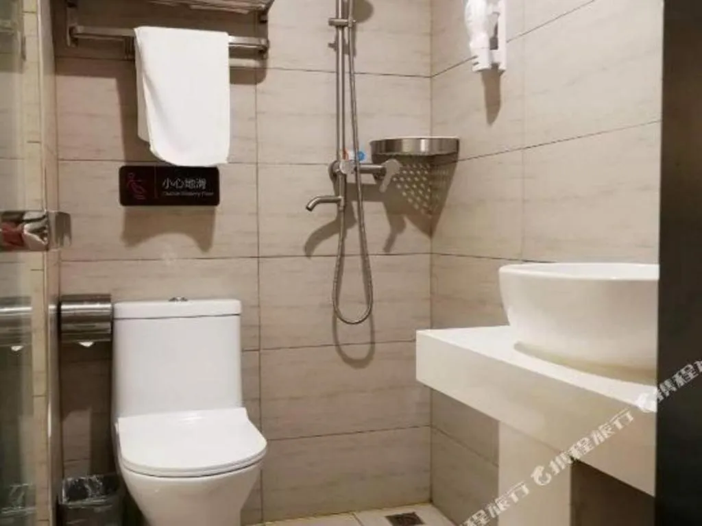 7 Days Premium Qingdao World of Ocean Qingdao University