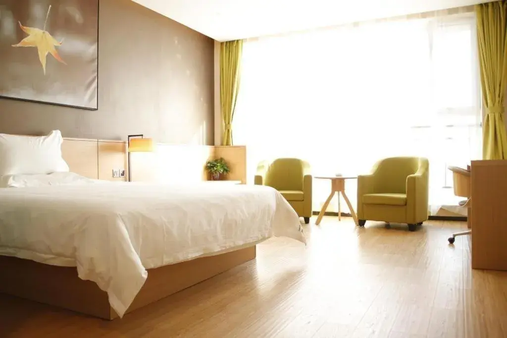 Bed in IU Hotel Zhangye High-Speed Railway Station Bed in IU Hotel Zhangye High-Speed Railway Station