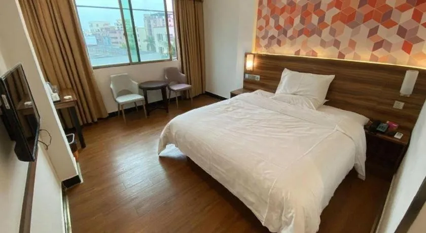 Bed in PAI Hotel Guangzhou Baiyun International Airport Zhongluotan Zhuliao Metro Station