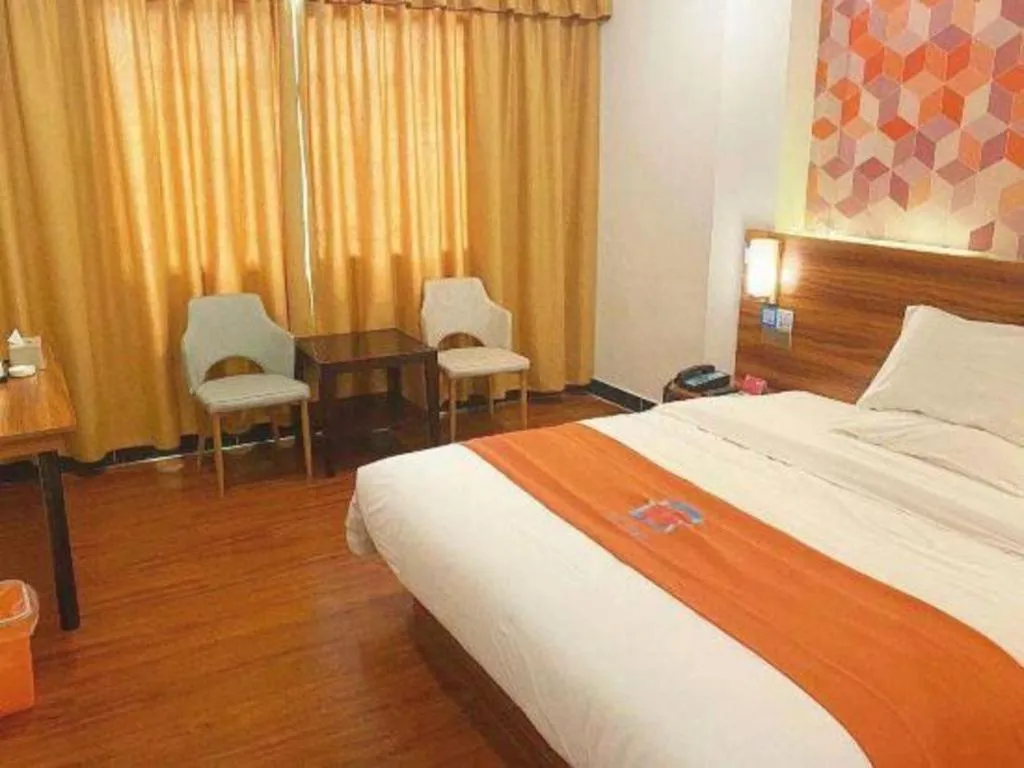 Bed in PAI Hotel Guangzhou Baiyun International Airport Zhongluotan Zhuliao Metro Station